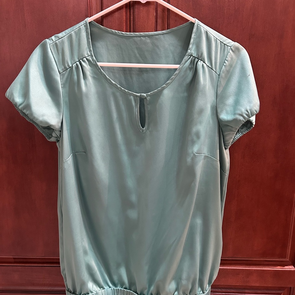Elegant Green Women's Top